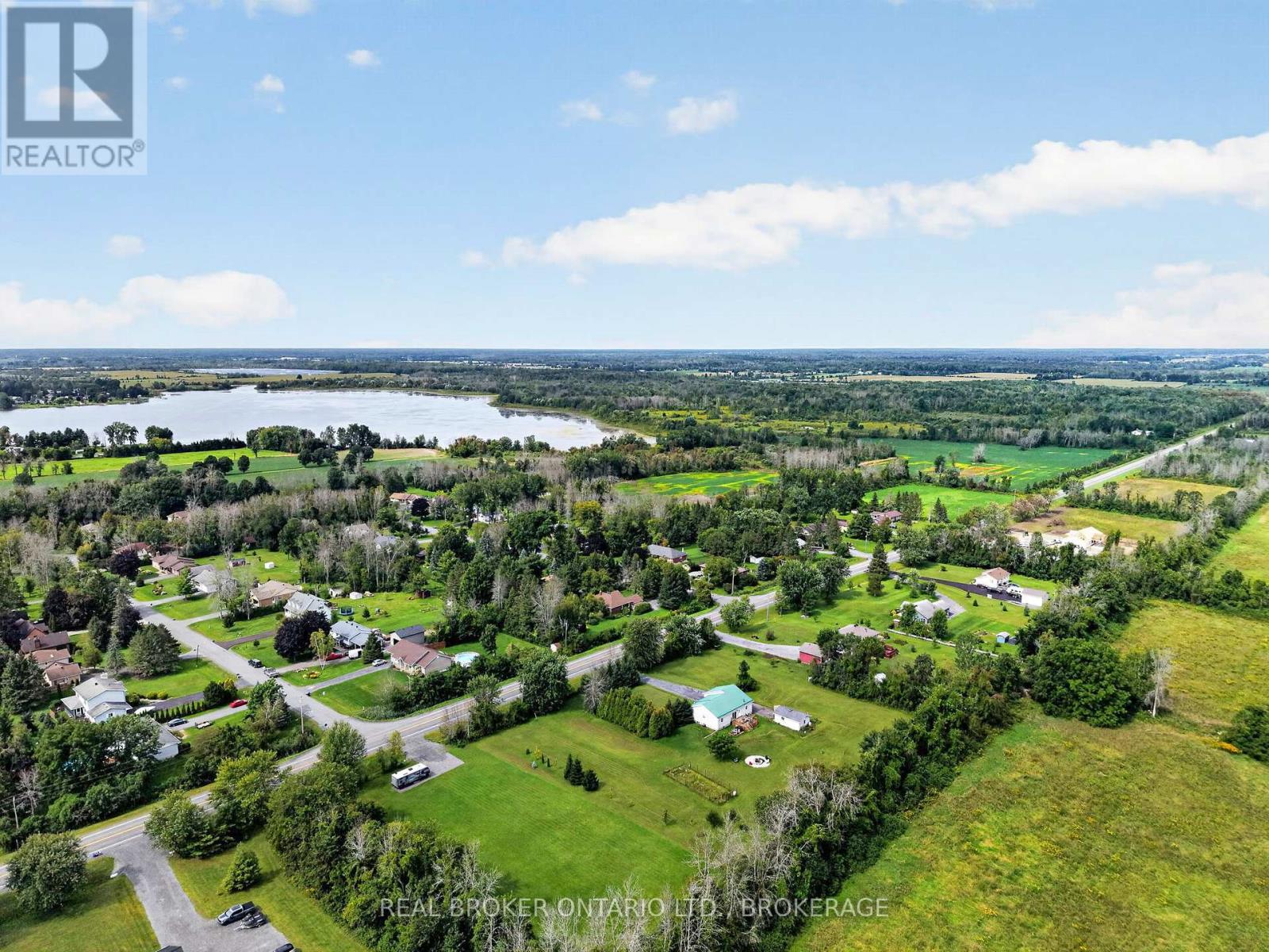 4 LOYALIST CRESCENT - 25