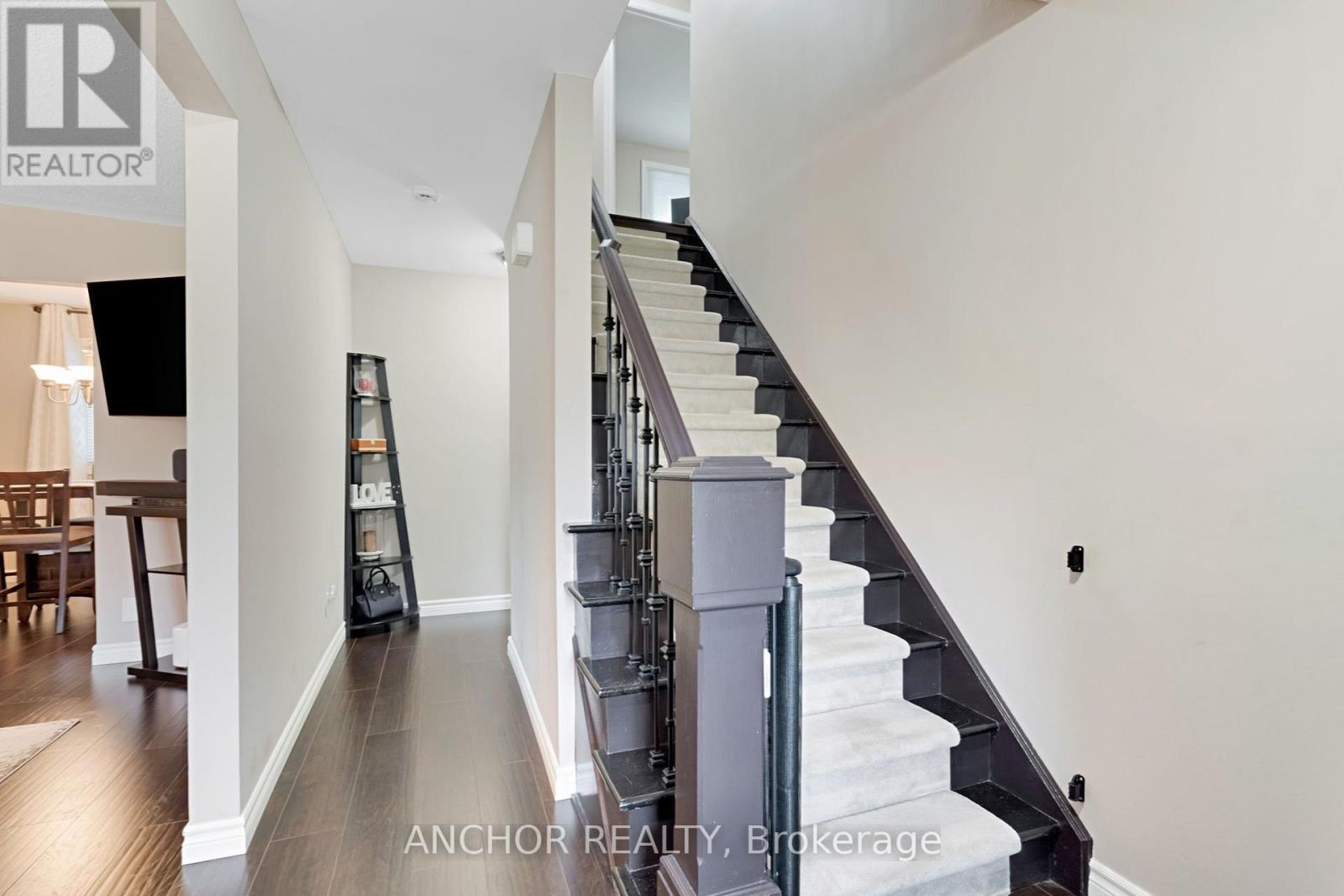 684 GRIFFITH STREET - Image 18