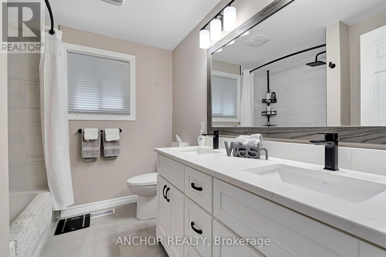 684 GRIFFITH STREET - Image 19