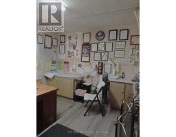 216 Wharncliffe Road N, London North, ON N6H2B4 Photo 27