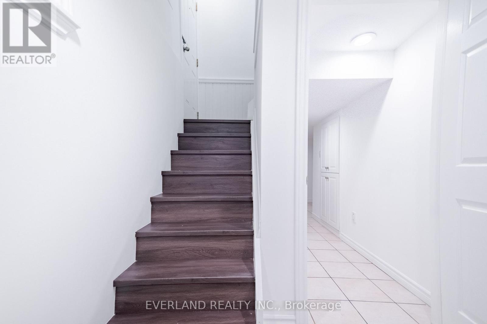 351 LAWRENCE AVENUE W - Image 37