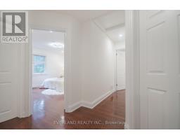 351 Lawrence Avenue W, Toronto, ON M5M1B6 Photo 15