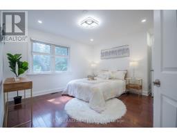 351 Lawrence Avenue W, Toronto, ON M5M1B6 Photo 16