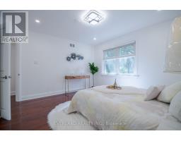 351 Lawrence Avenue W, Toronto, ON M5M1B6 Photo 19