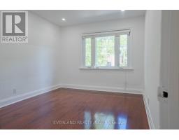 351 Lawrence Avenue W, Toronto, ON M5M1B6 Photo 28