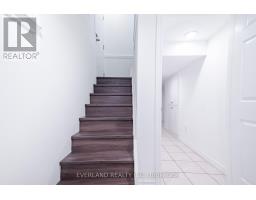 351 Lawrence Avenue W, Toronto, ON M5M1B6 Photo 37