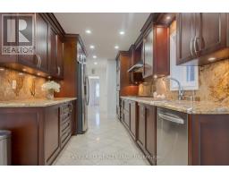 Family room - 351 Lawrence Avenue W, Toronto, ON M5M1B6 Photo 6