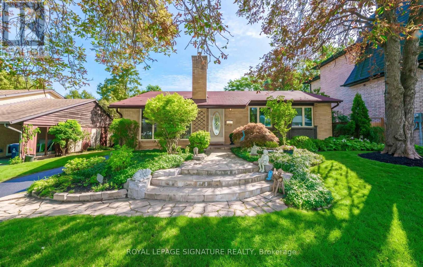 55 SOUTHWELL DRIVE - 1