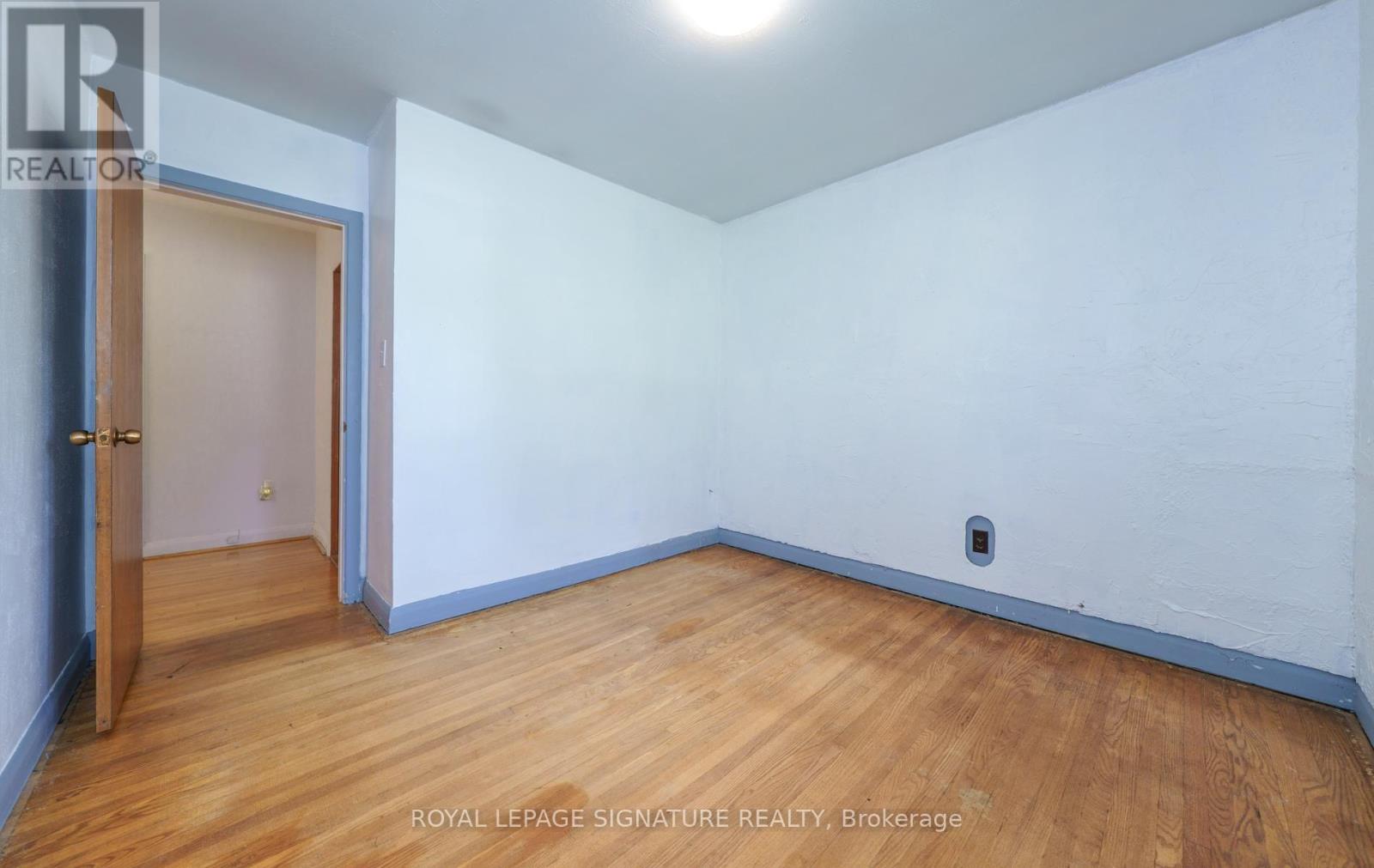 55 SOUTHWELL DRIVE - 24