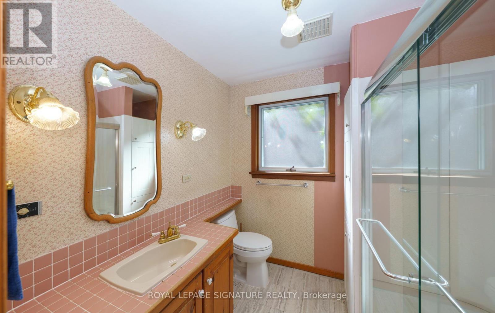 55 SOUTHWELL DRIVE - 27