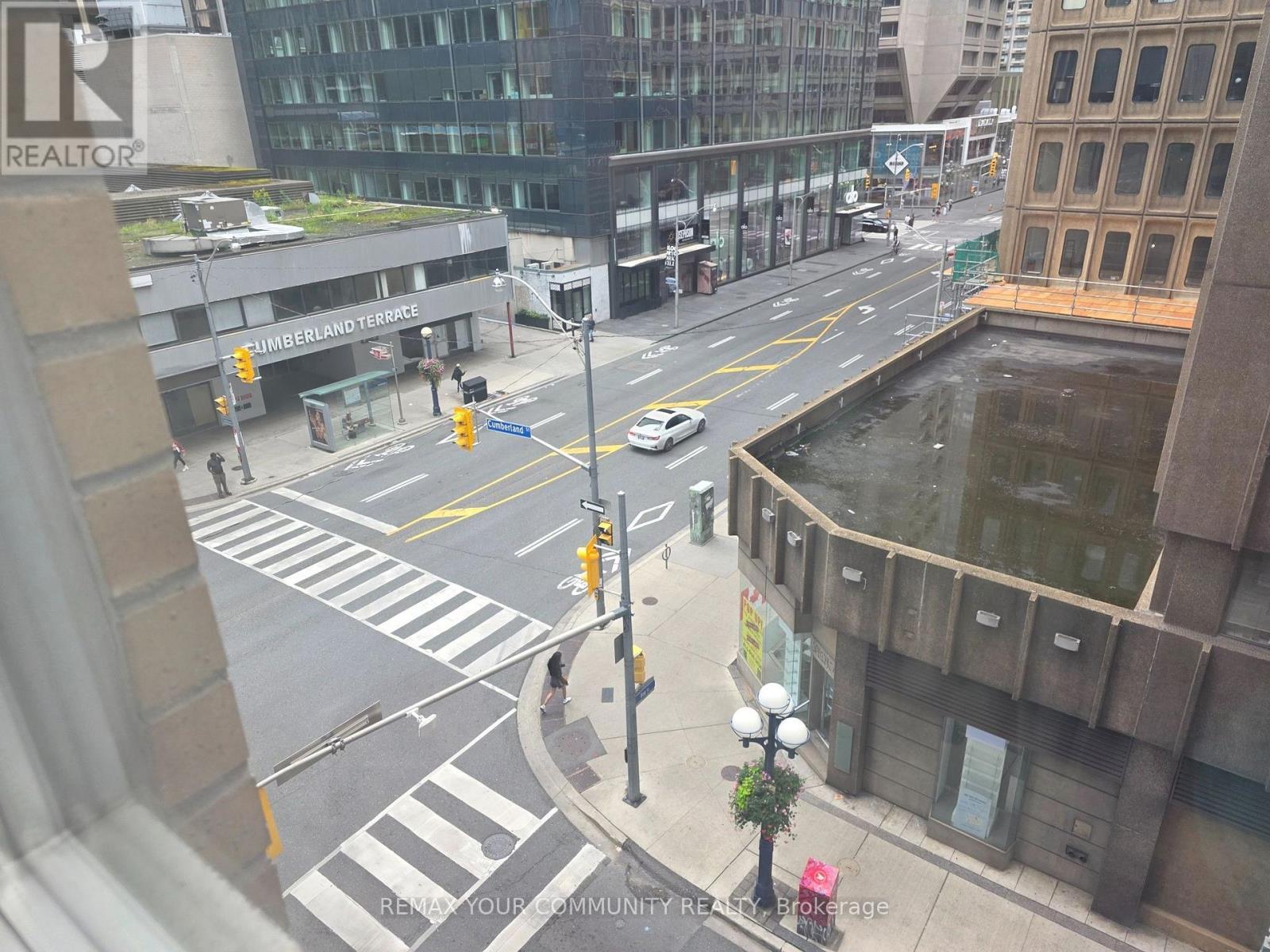 #501 80 CUMBERLAND STREET - 39