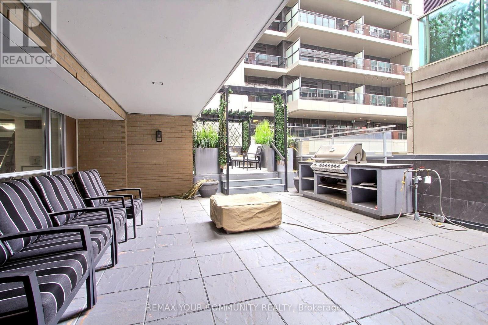 #501 80 CUMBERLAND STREET - 44