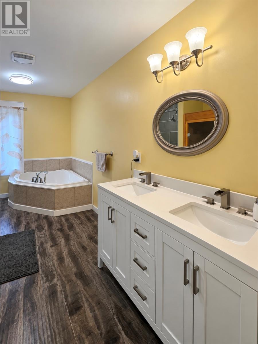 3D Snows Pond Road - 27