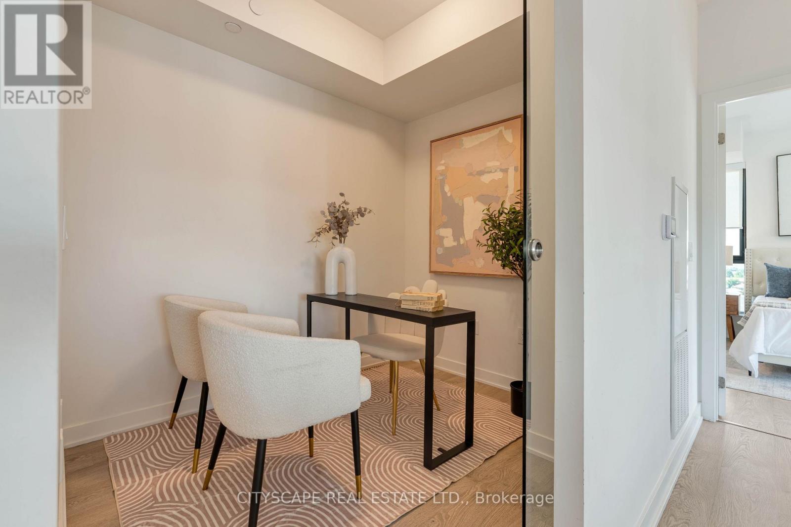 #405 120 EAGLE ROCK WAY - 19