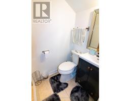 34 Linda Margaret Crescent, Richmond Hill, ON L4S2B6 Photo 8