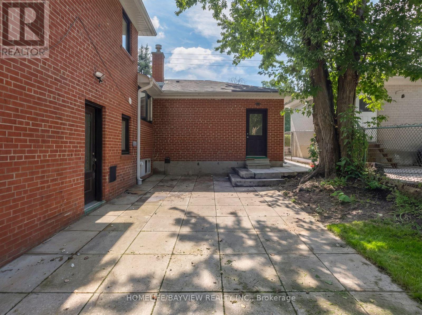 164 STEELES AVENUE E - Image 30