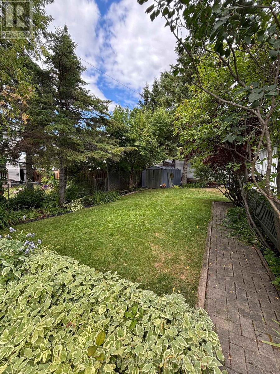 825 RHEAUME CRESCENT - Image 23