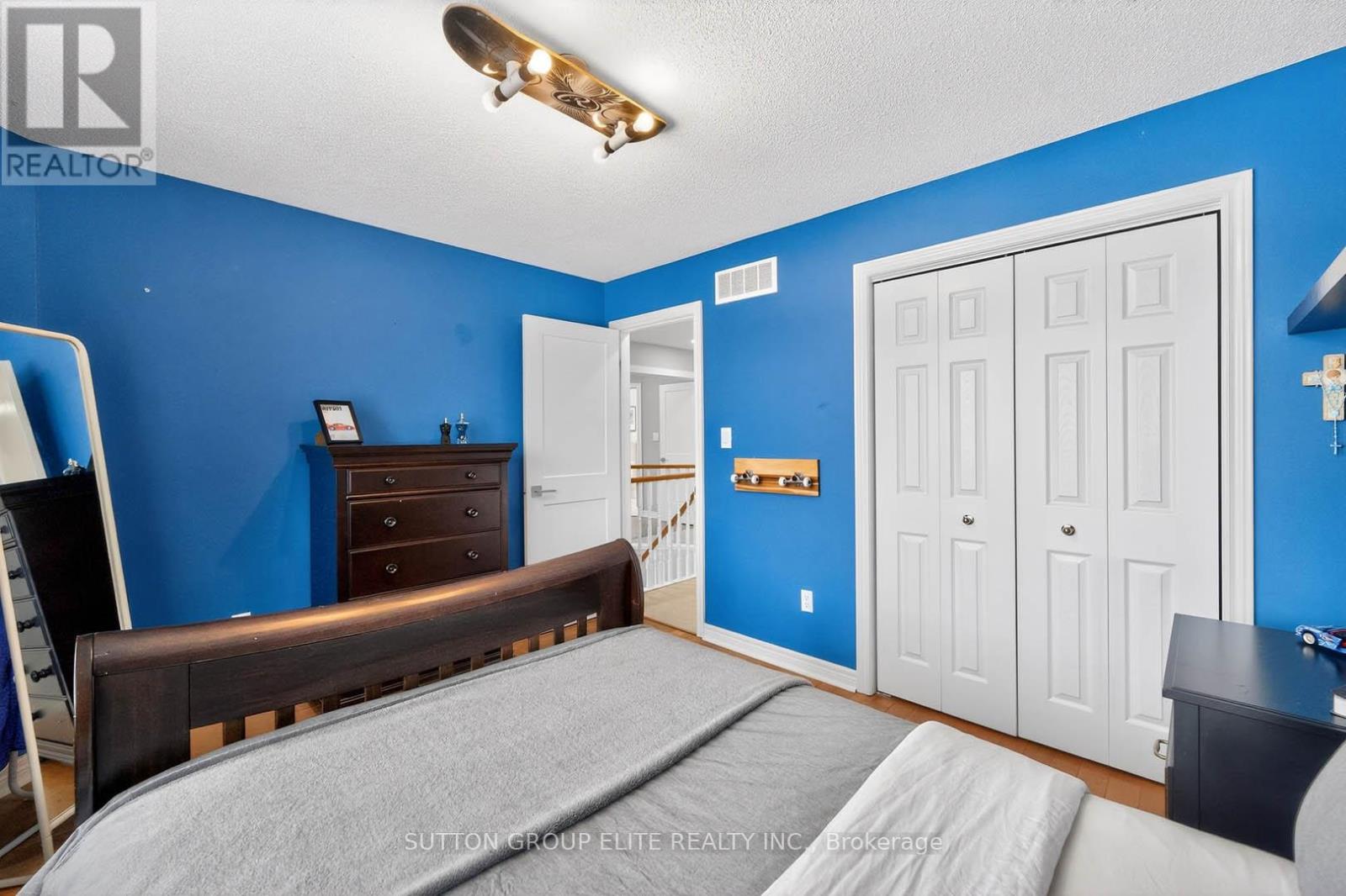 11 ELDERBERRY LANE - 33
