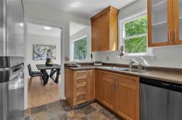 694 Brock Street, Winnipeg, MB R3N0Z4 Photo 11