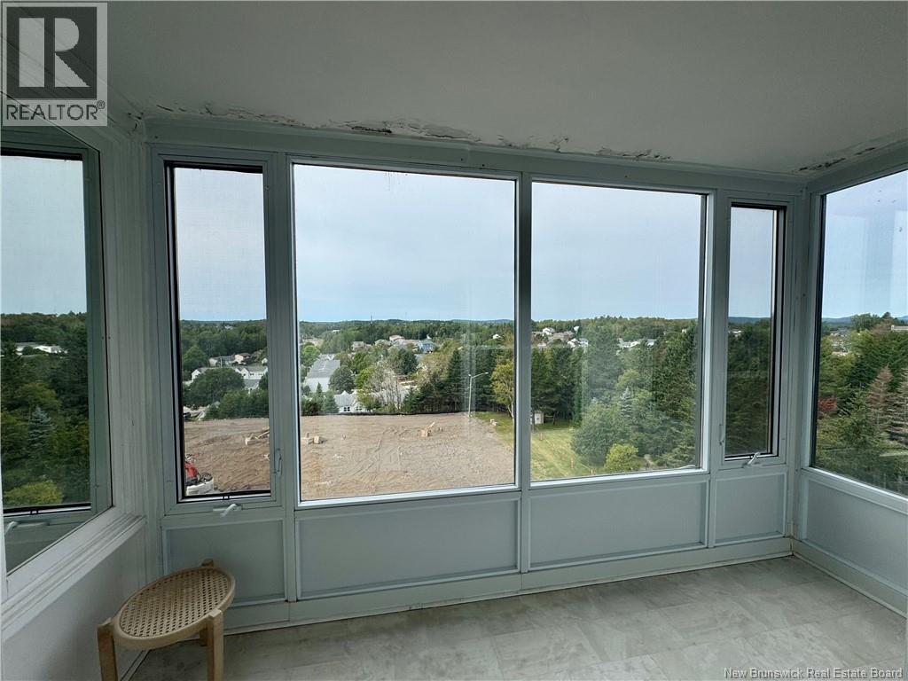 #703 310 Woodward Avenue - Image 14