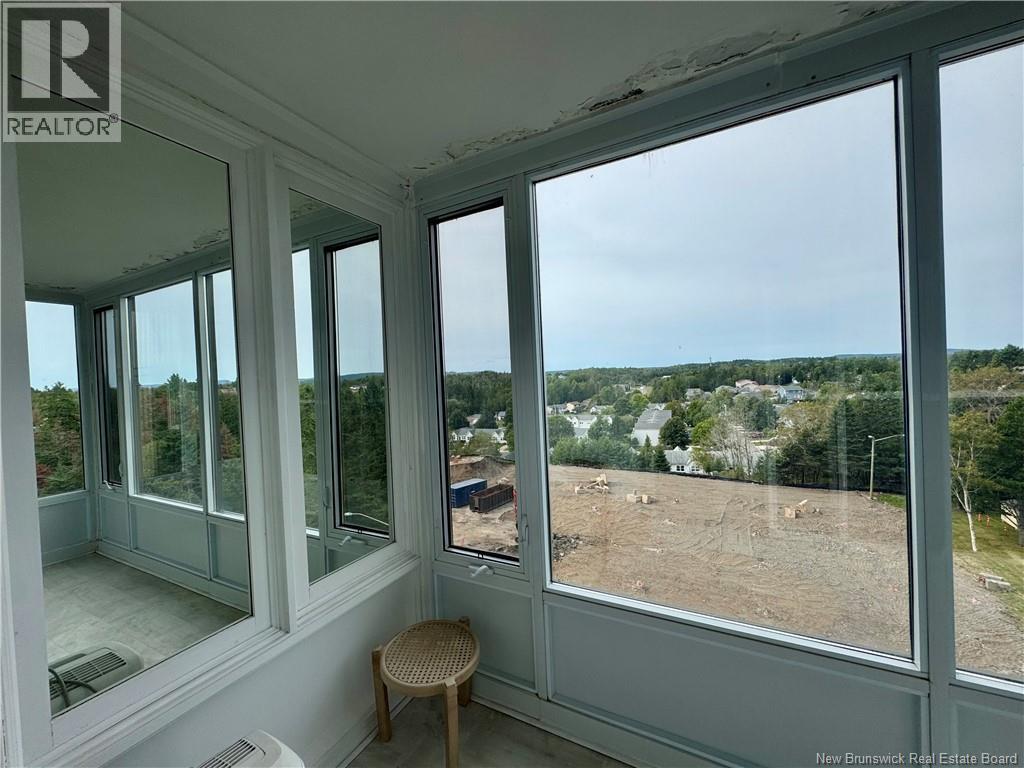 #703 310 Woodward Avenue - Image 17