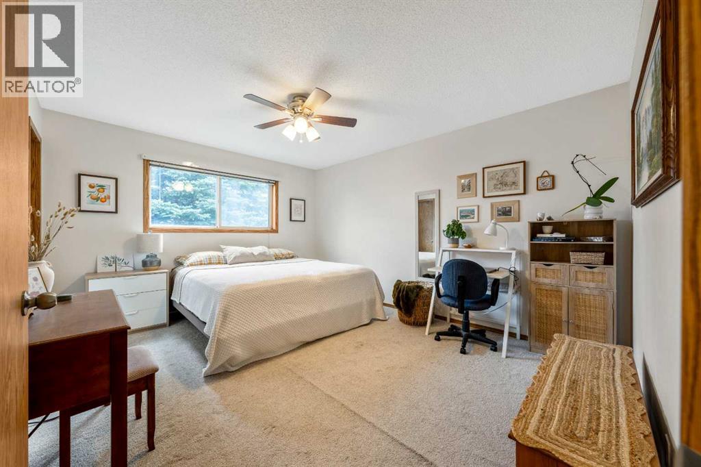 197 Somervale Point SW - 16
