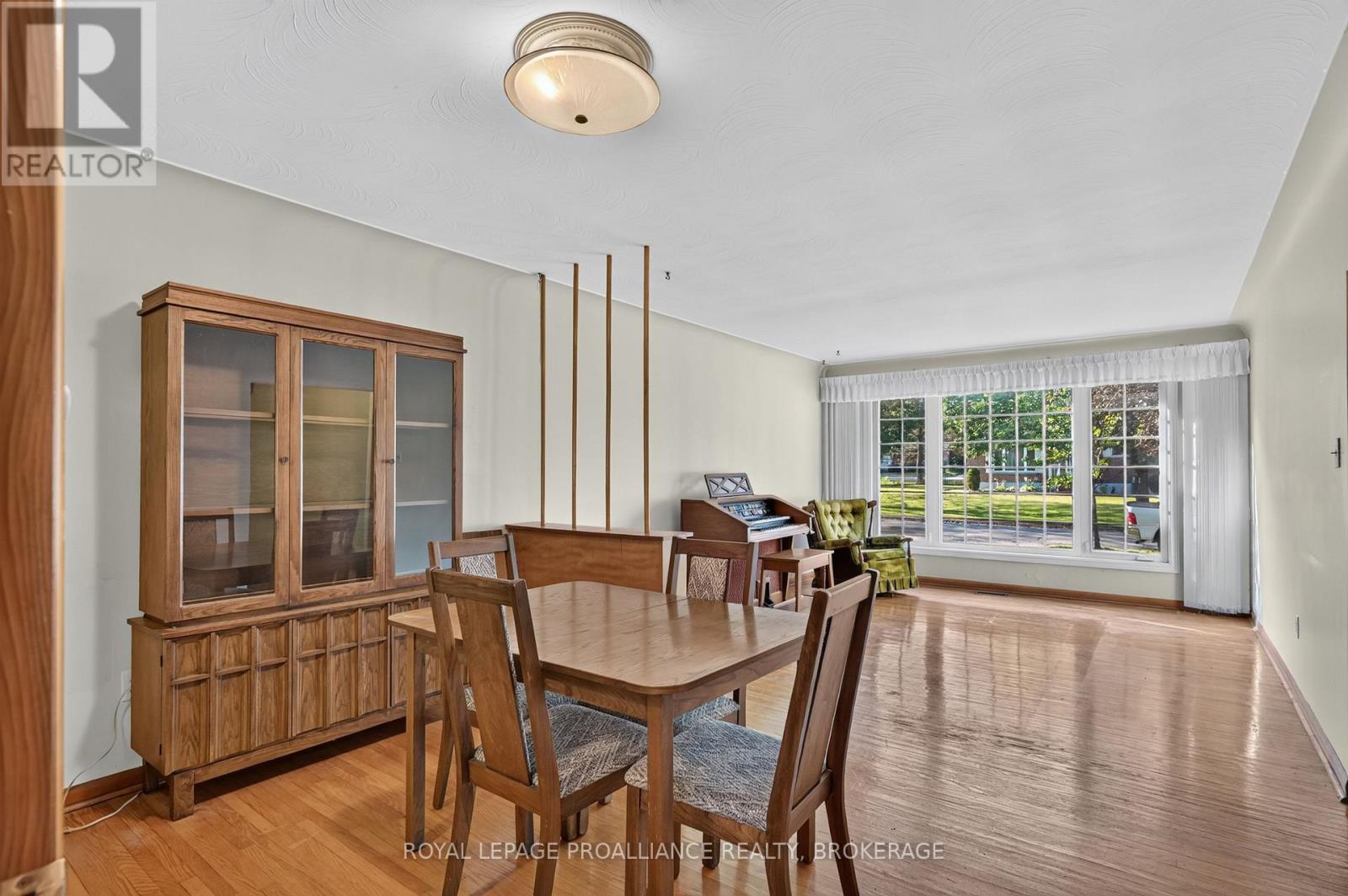 15 HAMPSTEAD HEATH, Kingston (West of Sir John A. Blvd) — photo 5