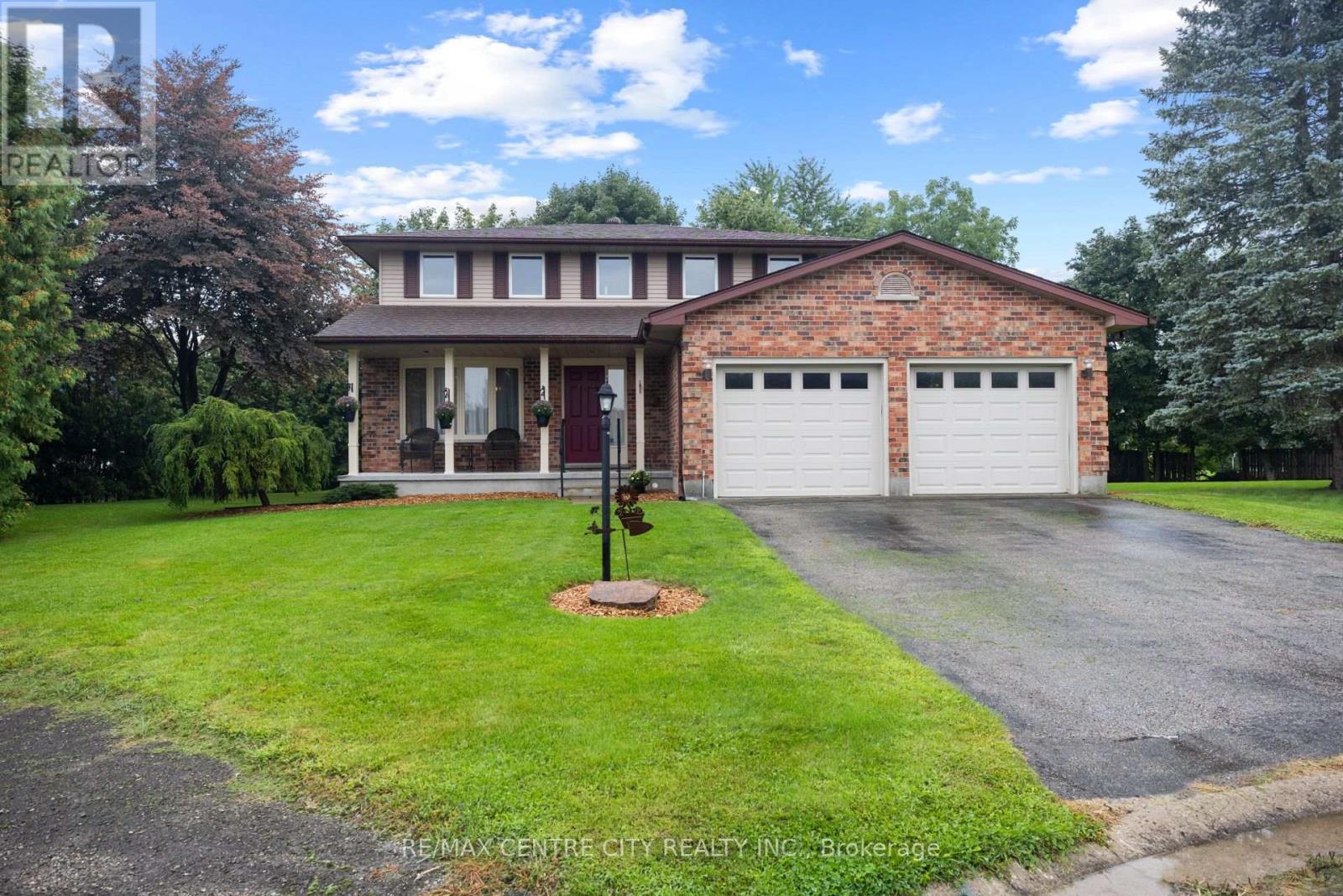 334 CANTERBURY PLACE - 1