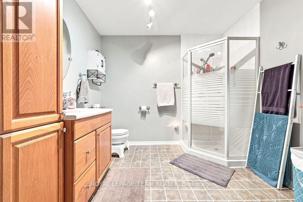 2193 FOYMOUNT ROAD - 31