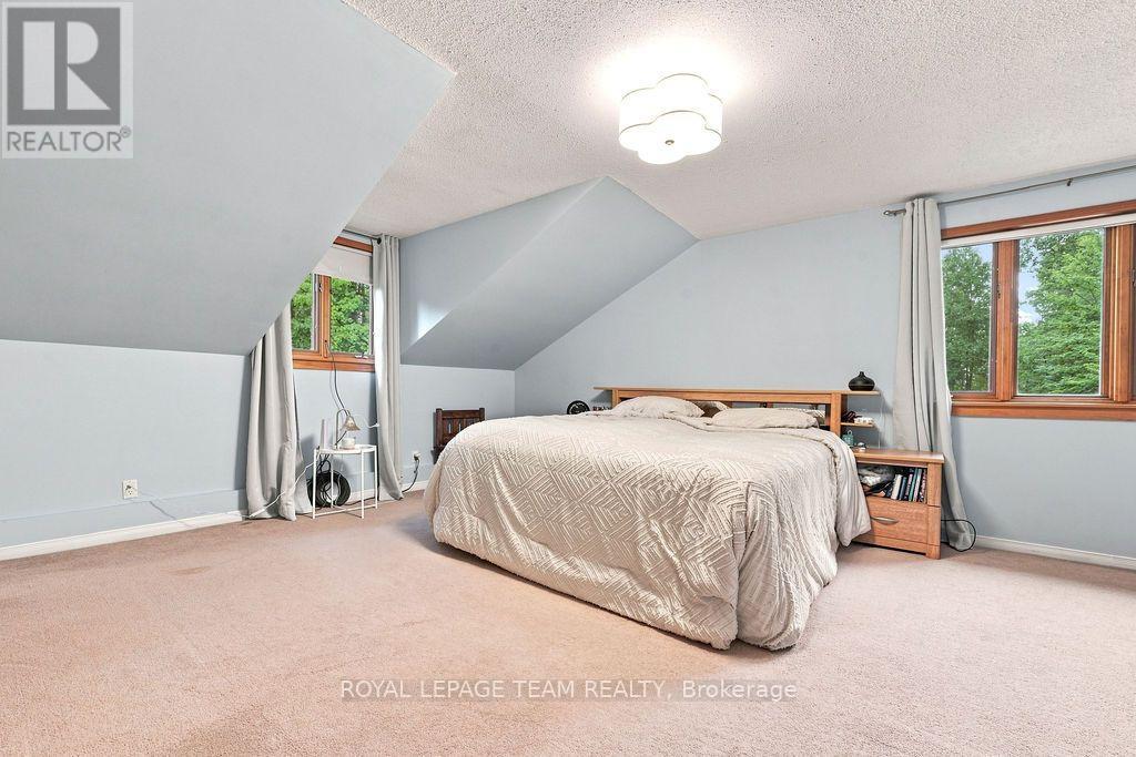 2193 FOYMOUNT ROAD - Image 34