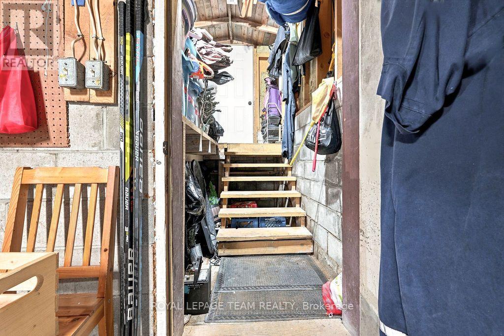 2193 FOYMOUNT ROAD - Image 42