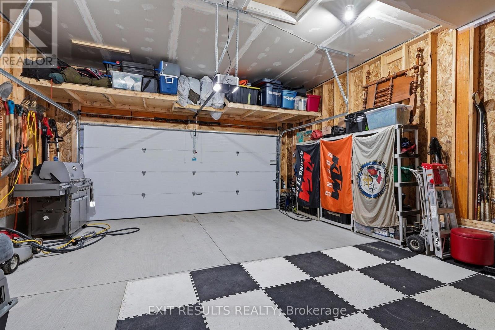 1213 MONTBLANC CRESCENT - 27