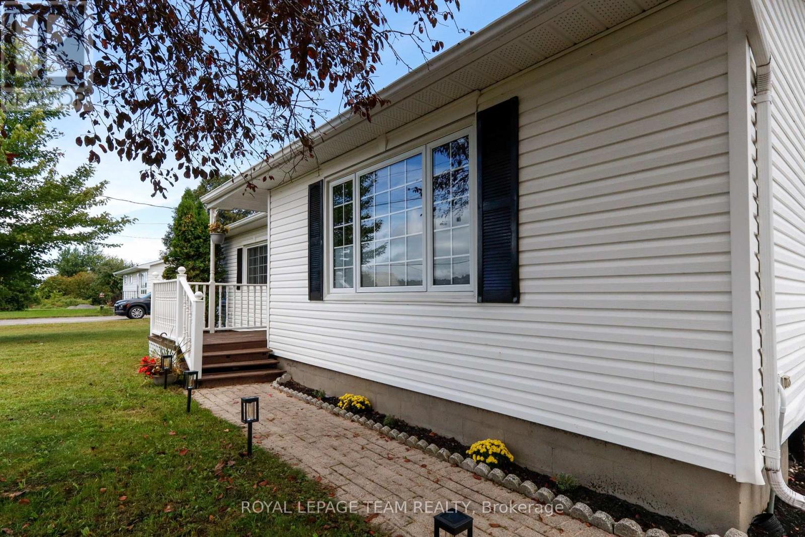 5765 RIDEAU RIVER RD ROAD - 4