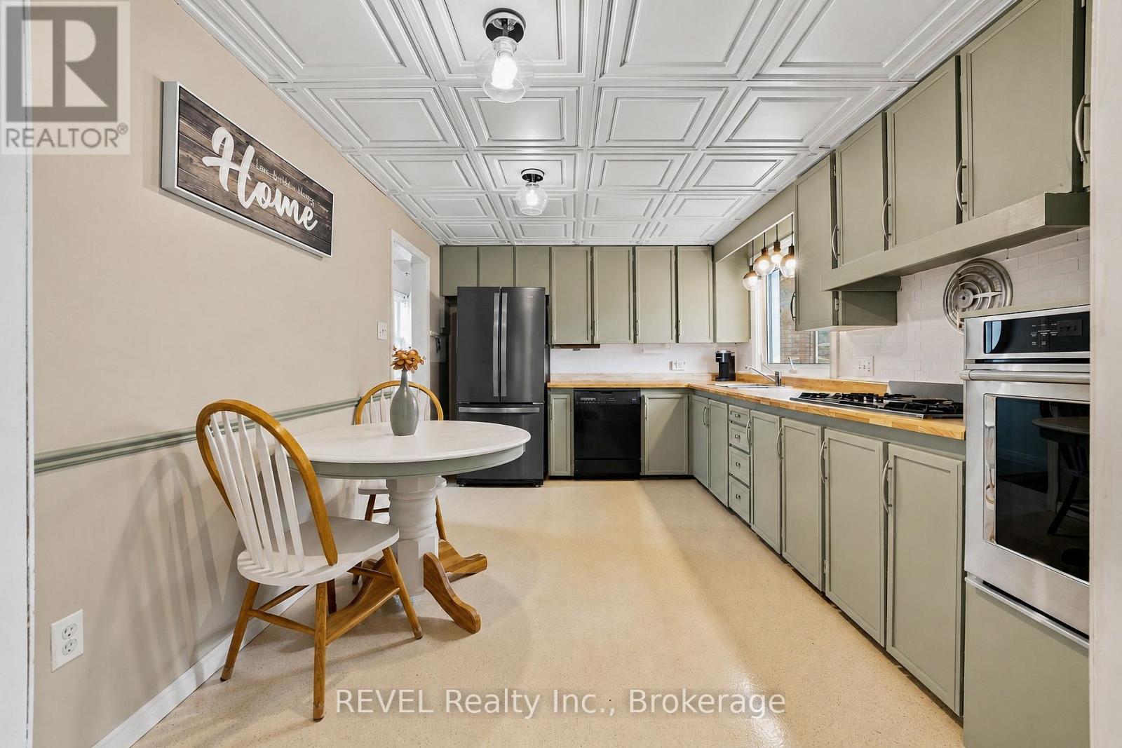 42 WILDWOOD ROAD - 16