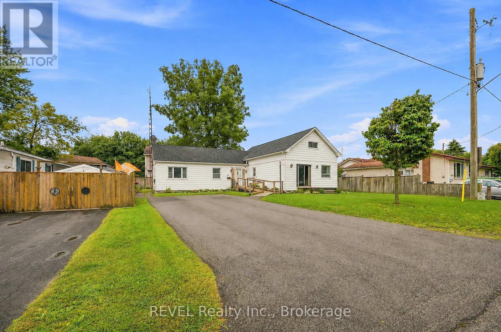 42 WILDWOOD ROAD - 2