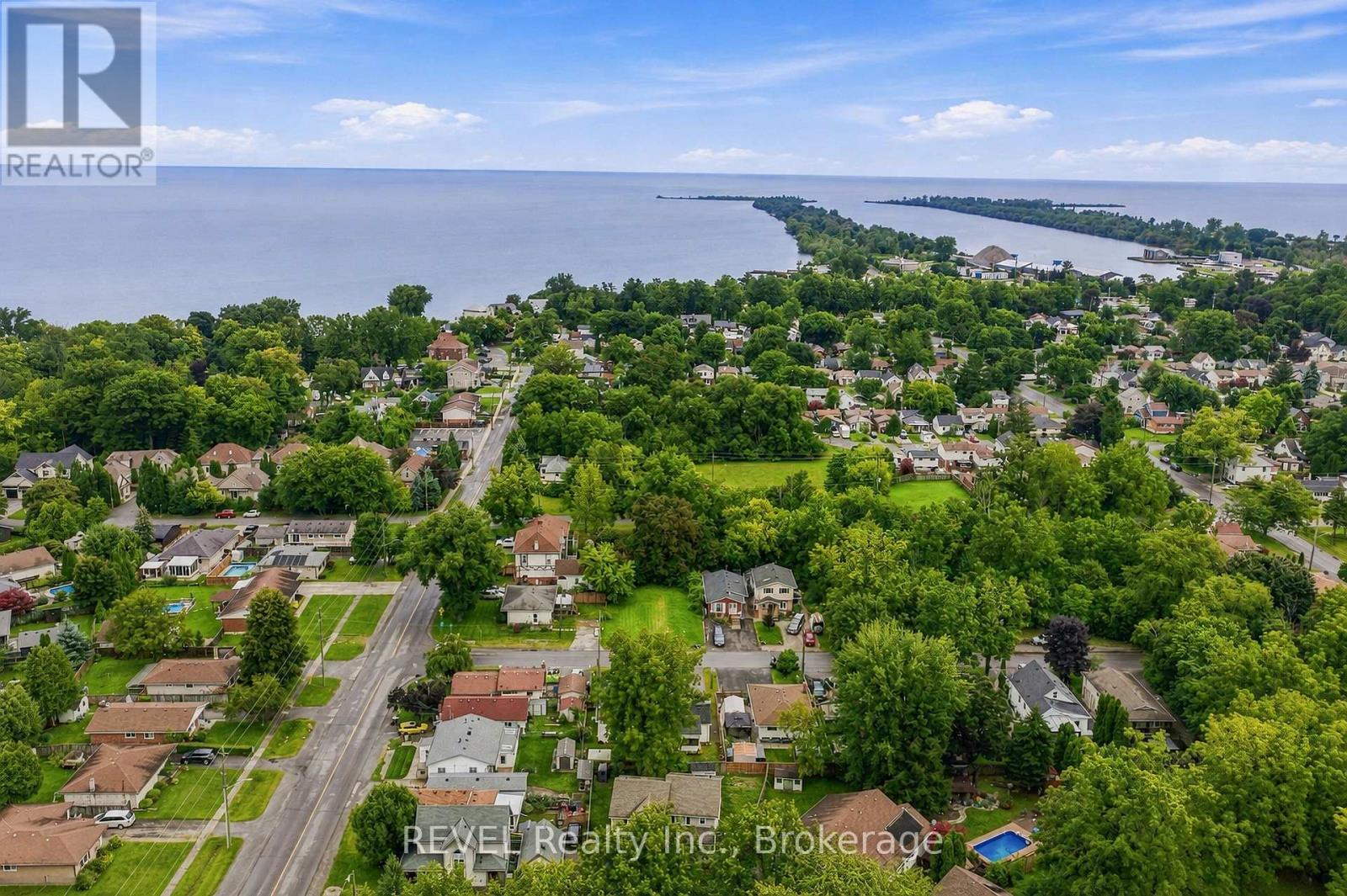 42 WILDWOOD ROAD - 43