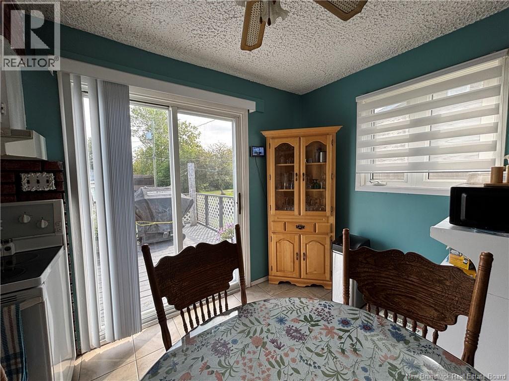 810 Couture Street - 15
