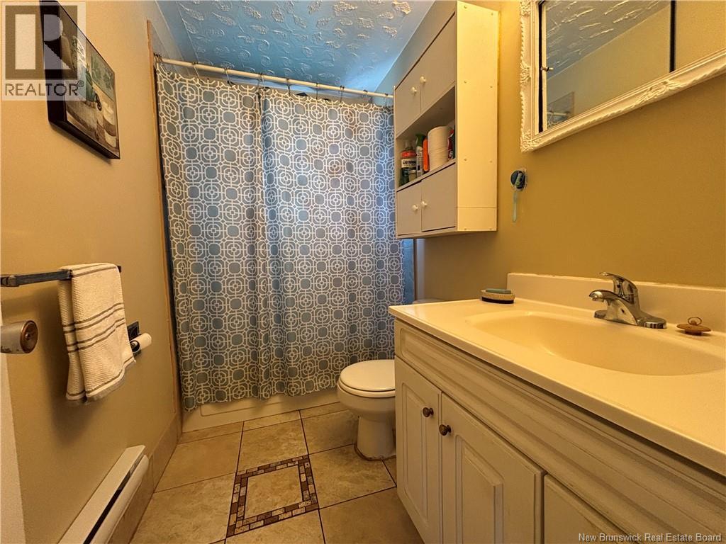 810 Couture Street - 21