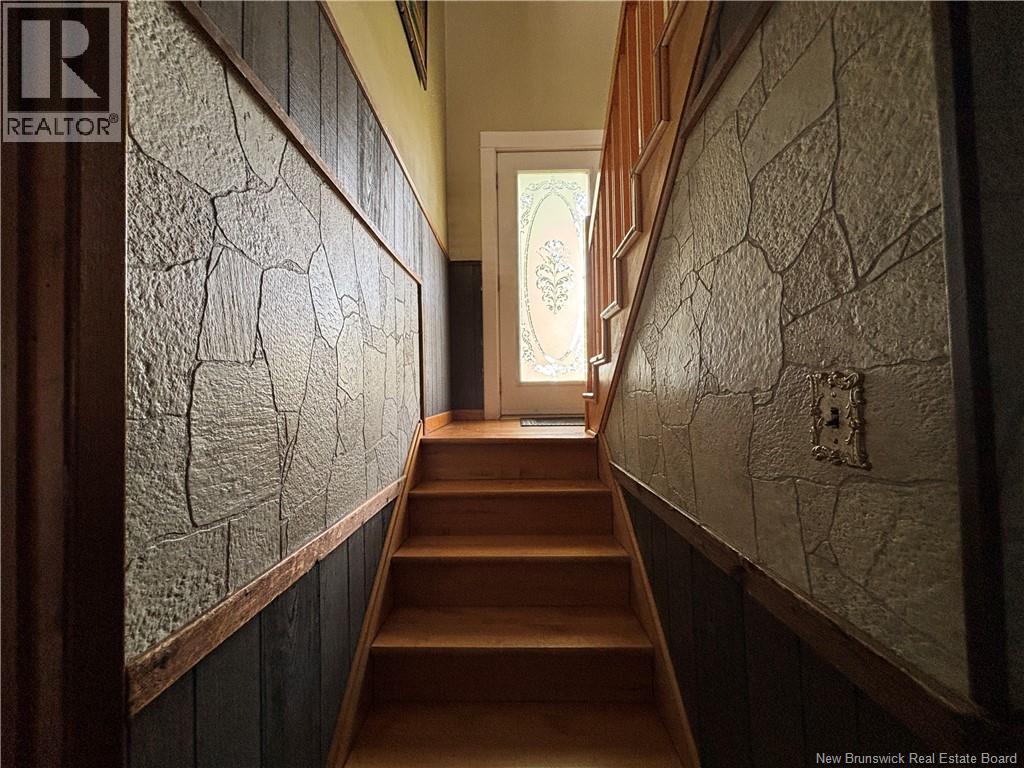 810 Couture Street - 24