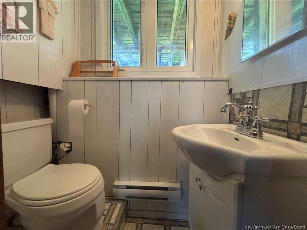 810 Couture Street - 29