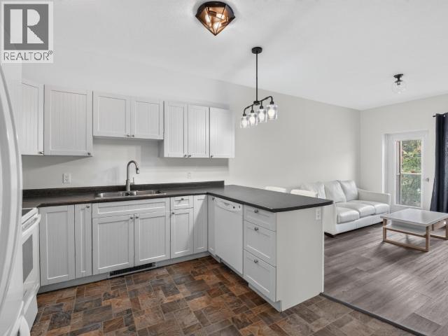 206-505 OGILVIE STREET - 4