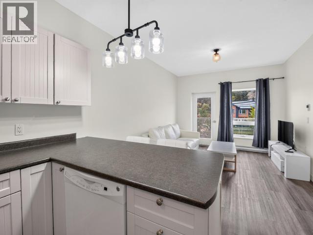 206-505 OGILVIE STREET - 7