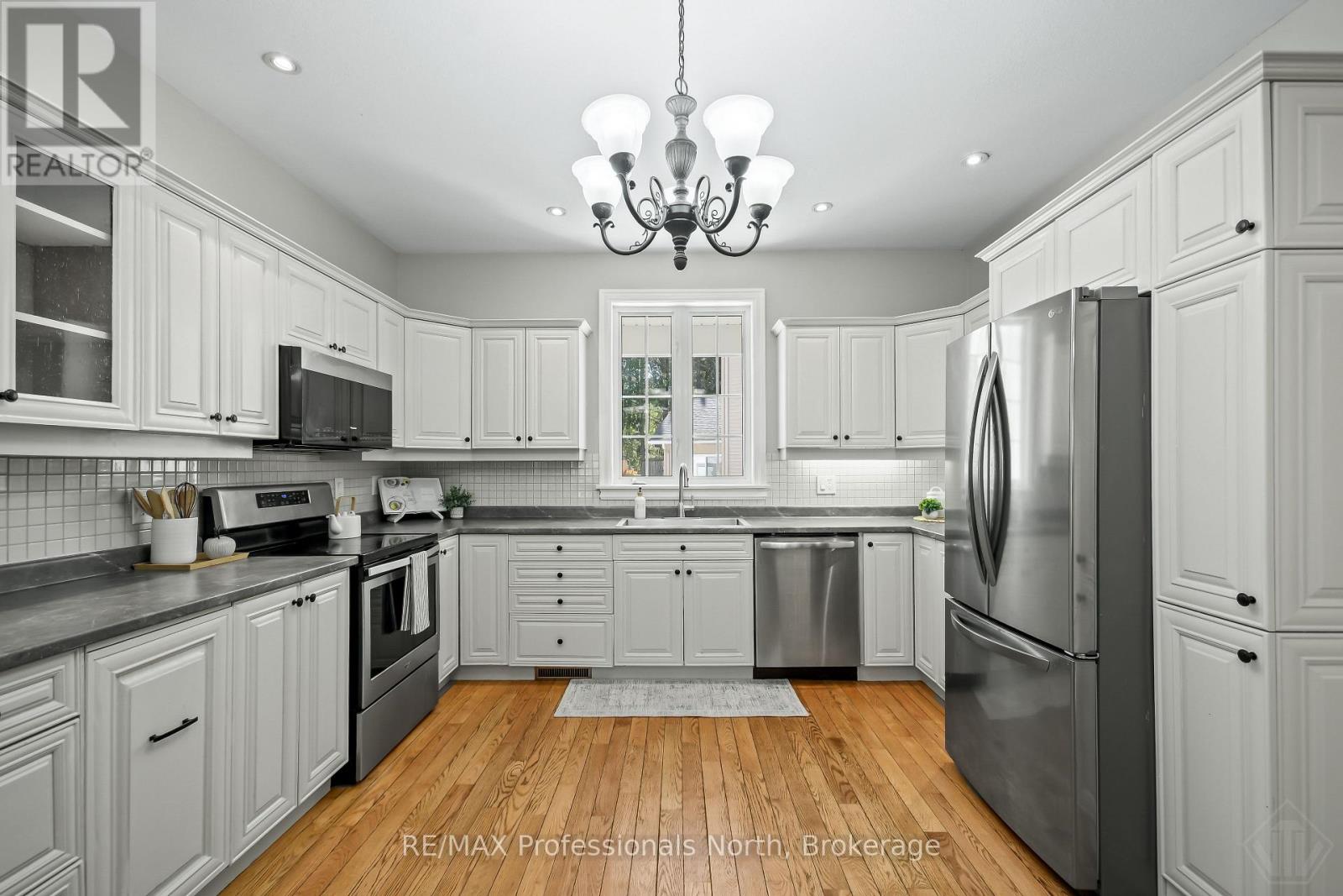 9 MELANE COURT, Bracebridge (Macaulay) — photo 8