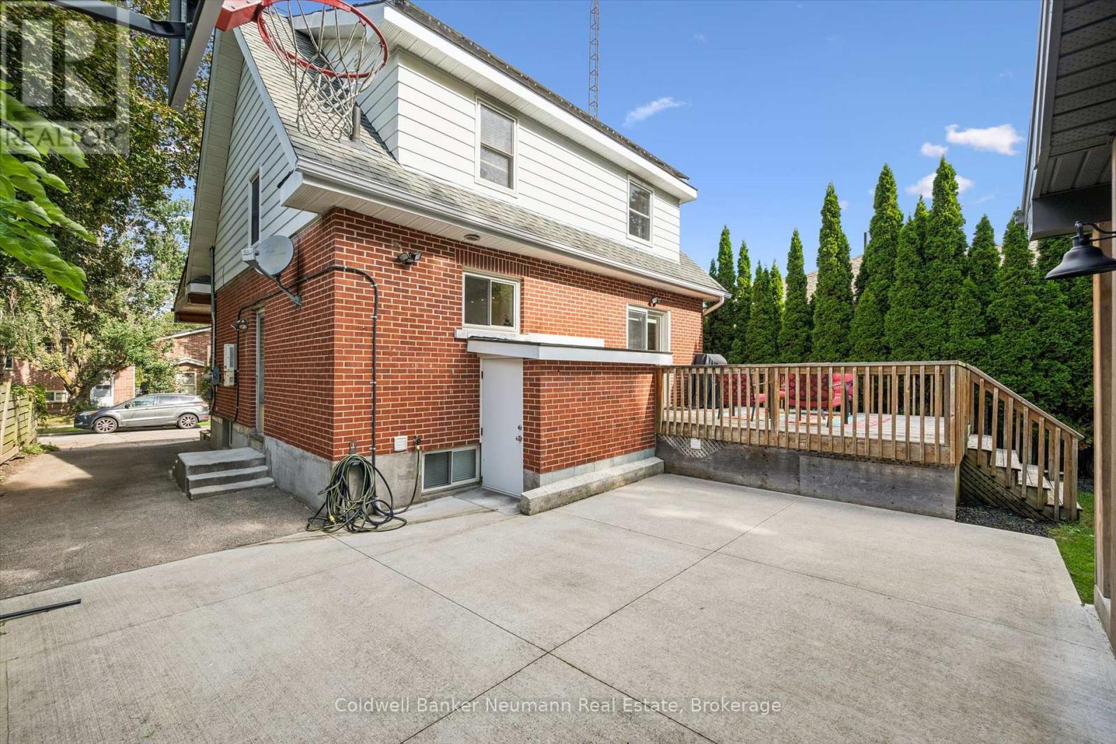 68 ALBERT STREET - 32