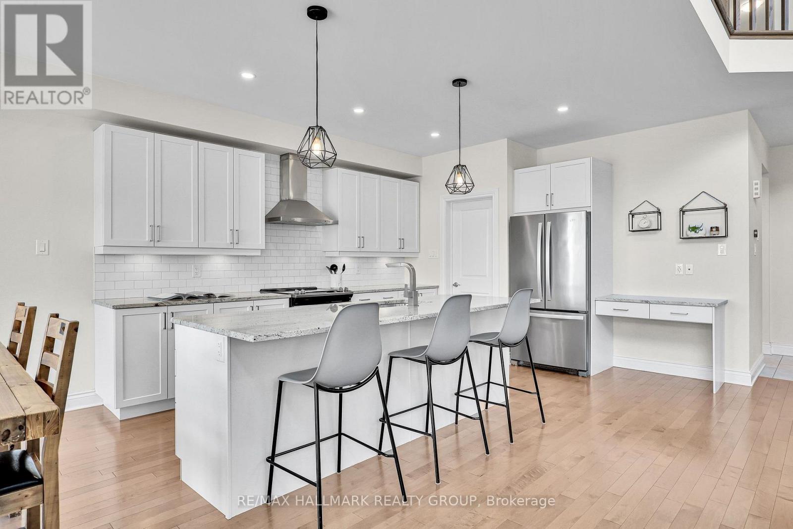58 ZAATIIK GROVE, Ottawa — photo 5