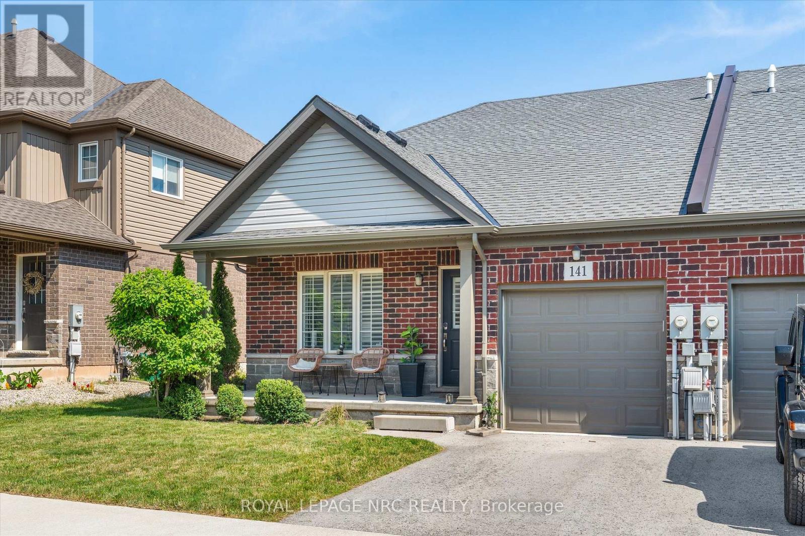 141 ACACIA ROAD, Pelham (Fonthill) — photo 2
