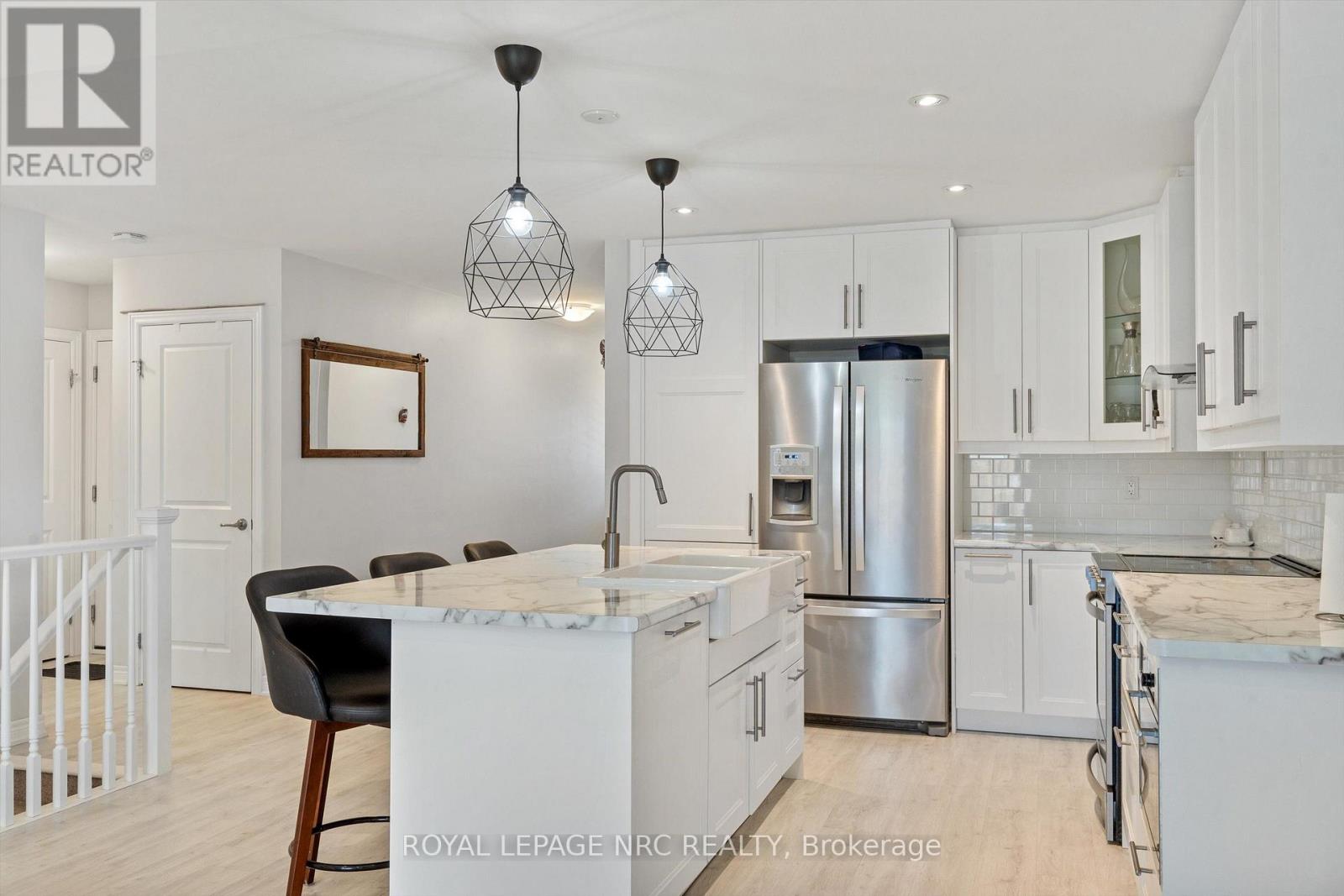 141 ACACIA ROAD, Pelham (Fonthill) — photo 8