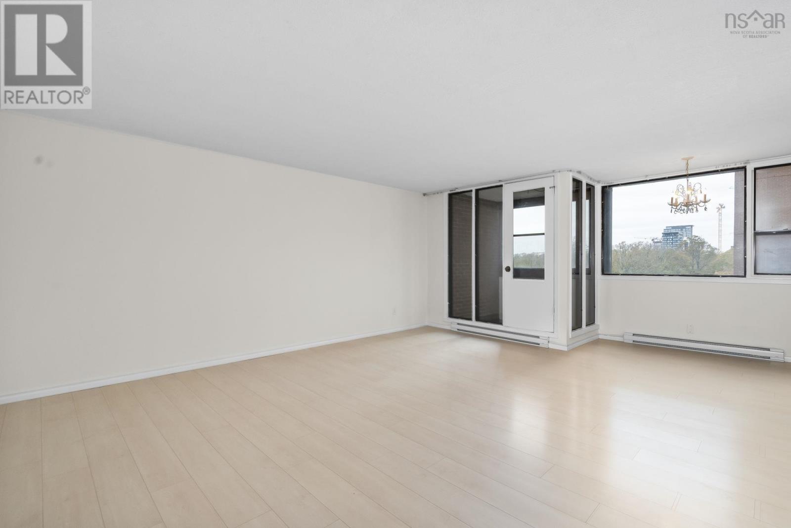 701 5959 Spring Garden Road, Halifax — photo 4