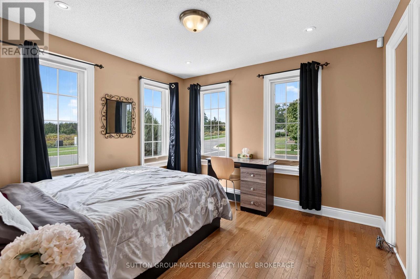 100 BRITANNIA CRESCENT - Image 17