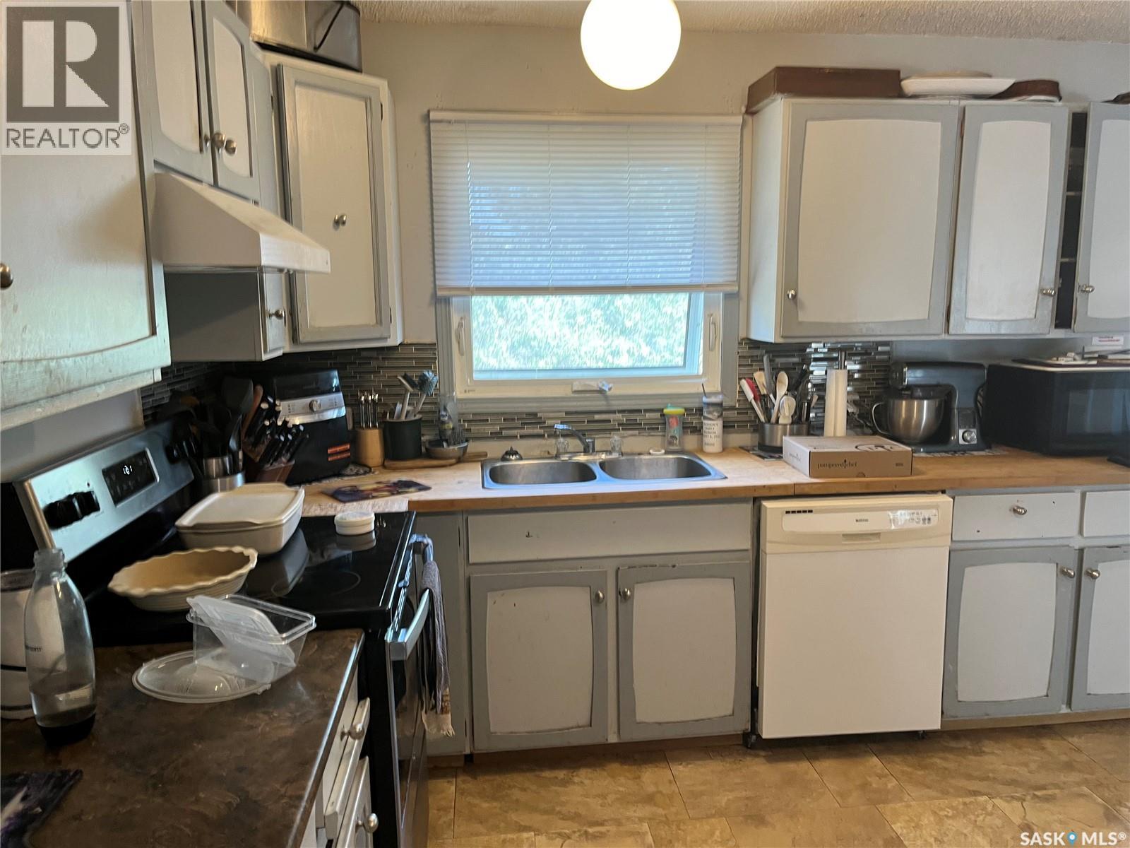 128 1st AVENUE S - 4